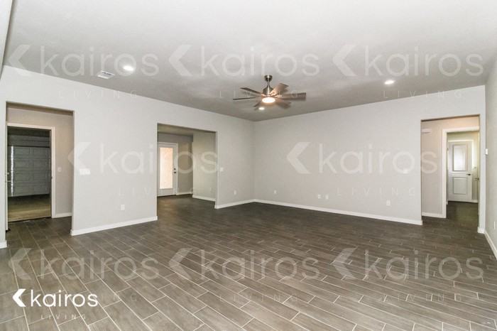 2803 Destin Ave - Photo 2 of 17
