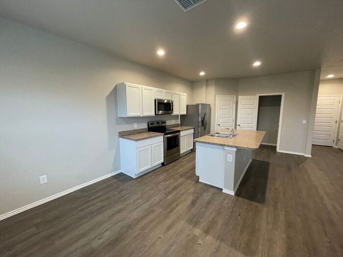 13014 13014 Candace Way - Photo 5 of 24