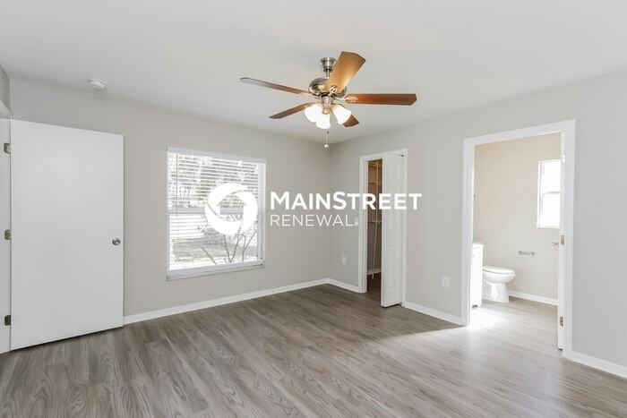 1762 S Chamberlain Blvd - Photo 7 of 16