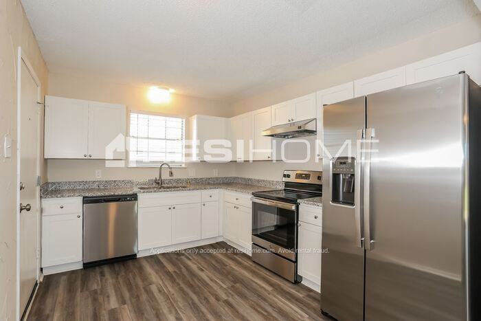 3051 Shane Dr - Photo 2 of 19