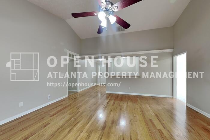 4620 Hampton Square Dr - Photo 5 of 20