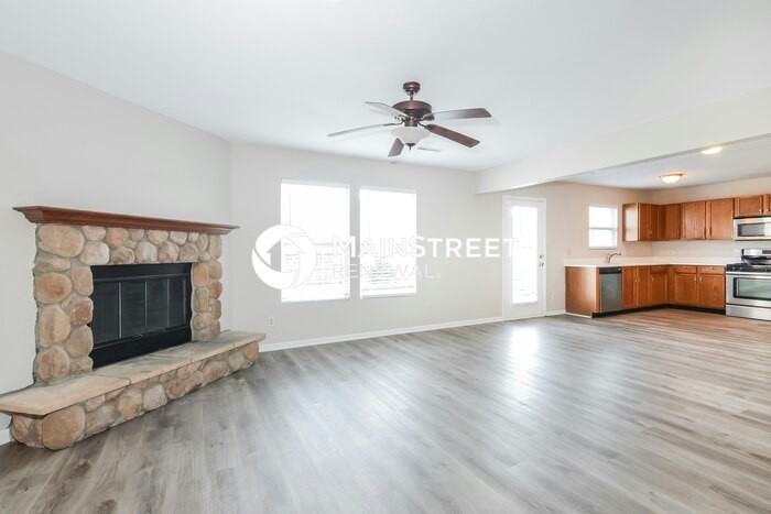 3053 W Meadowbend Ln - Photo 4 of 17