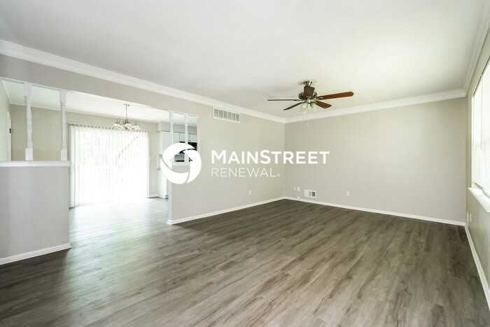107 N Cleveland Ave - Photo 4 of 17