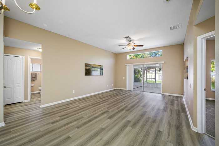 12915 Early Run Ln - Photo 6 of 45