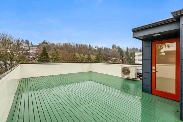7331 Fauntleroy Way Sw - Photo 4 of 50