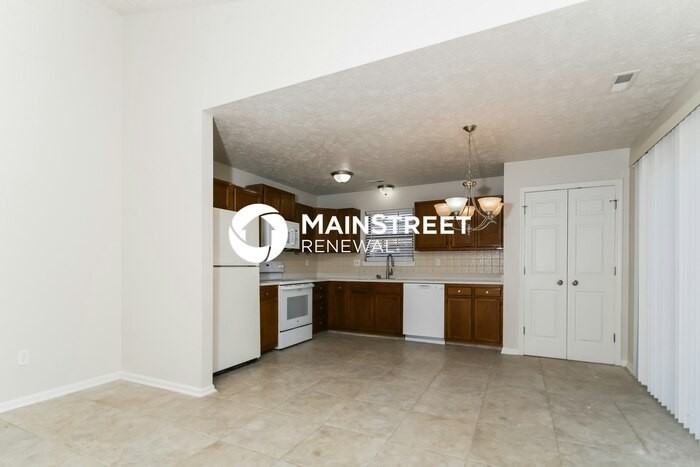 5671 Prestonwood Ct - Photo 5 of 10