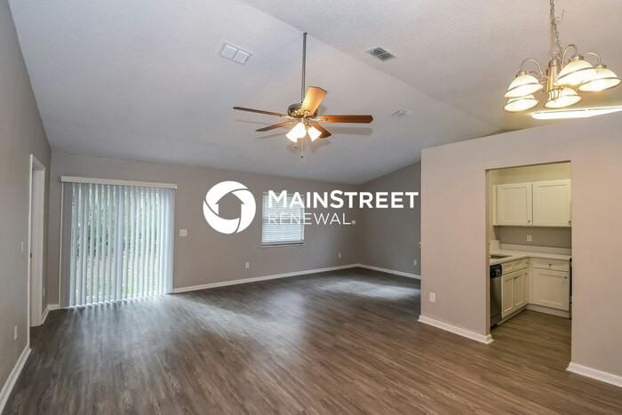 1612 Shearwater Dr - Photo 4 of 16