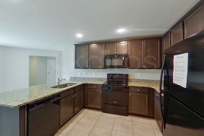 8473 Indian Laurel Ln - Photo 7 of 23