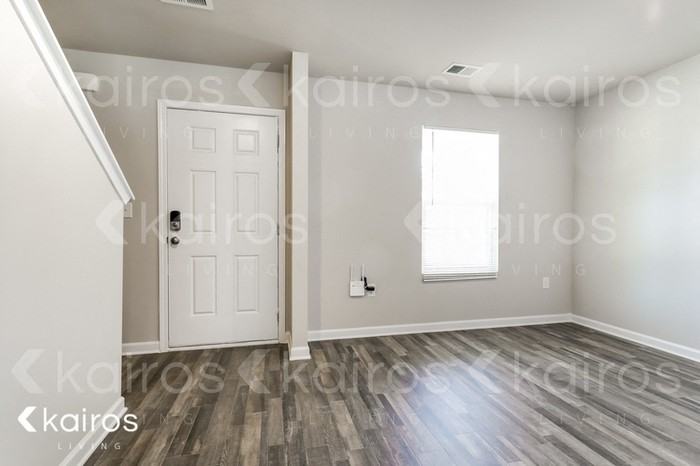 833 Dove Tree Ln - Photo 2 of 18