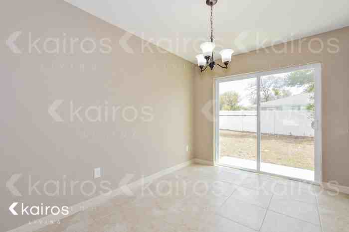 13691 Sw 43rd Cir - Photo 7 of 13
