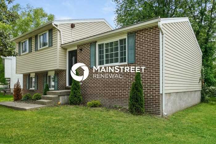 8408 Calm Ln - Photo 5 of 18