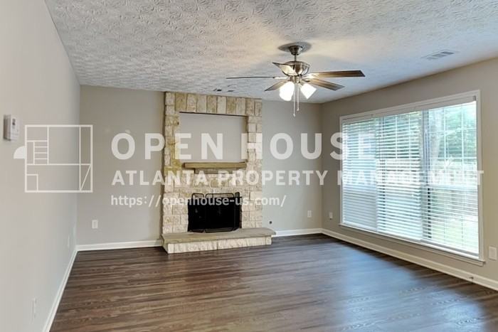 4922 Anclote Dr - Photo 4 of 22