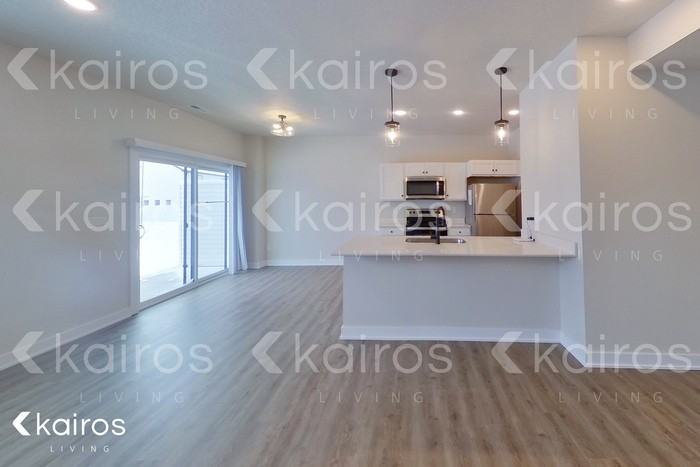 6929 Holly Ct - Photo 6 of 18