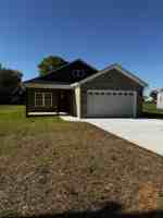 featured image of 421 Reeves Ave