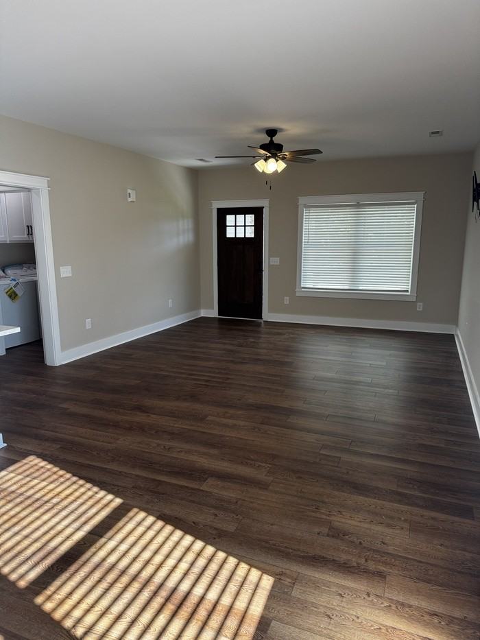 421 Reeves Ave - Photo 6 of 16