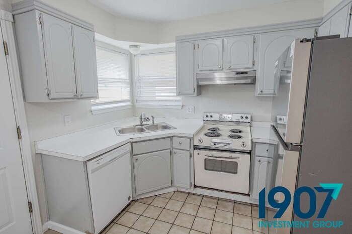 1247 W Huntington Way #A - Photo 7 of 20