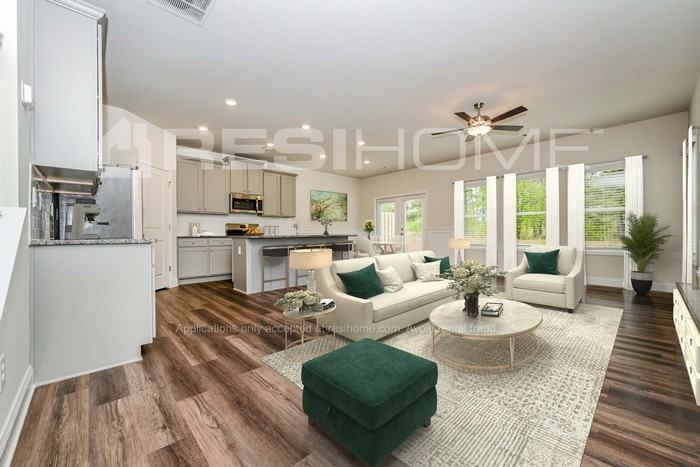 389 Porch View Ln - Photo 4 of 17
