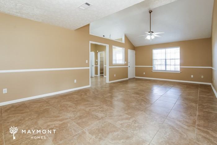 913 Mister Lake Ct - Photo 5 of 12