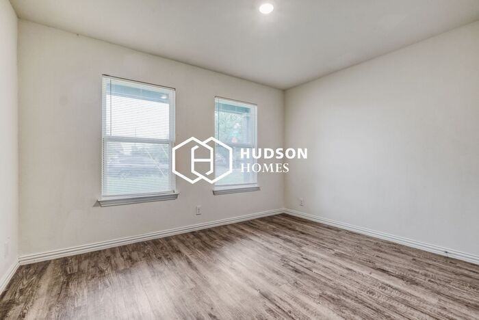 772 Mitchell Ave - Photo 7 of 13