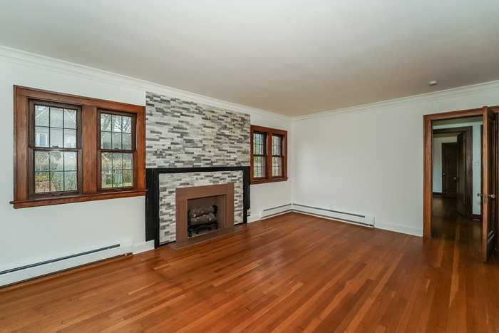4012 Hudson Dr - Photo 2 of 15
