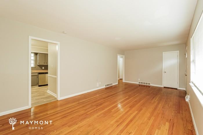 4503 E 112th Ter - Photo 6 of 15