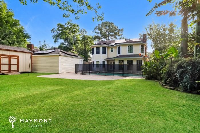 18011 Tall Cypress Dr - Photo 2 of 16