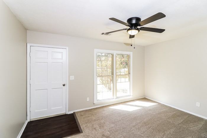25 Hickory Cir - Photo 3 of 19