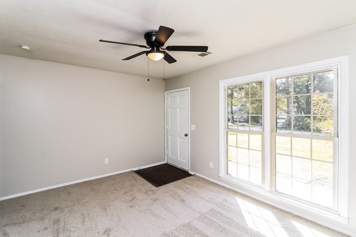 25 Hickory Cir - Photo 4 of 19