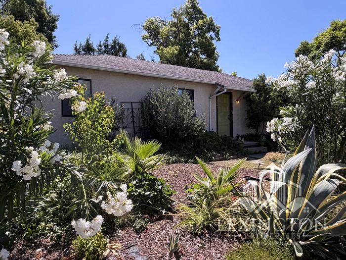 3561 David Way - Photo 3 of 3
