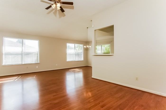 214 Deer Bridge Dr - Photo 4 of 11