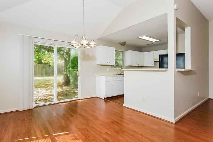 214 Deer Bridge Dr - Photo 5 of 11