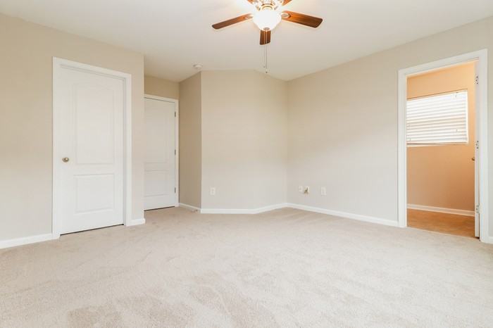 154 Tyger St - Photo 6 of 10