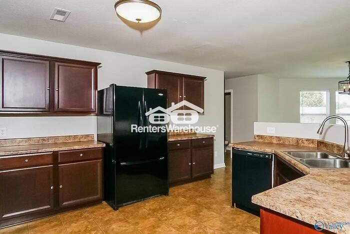 123 Forestbrook Dr - Photo 4 of 15