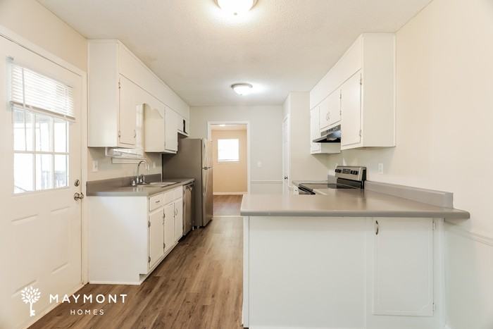 4345 Morningside Dr - Photo 5 of 11