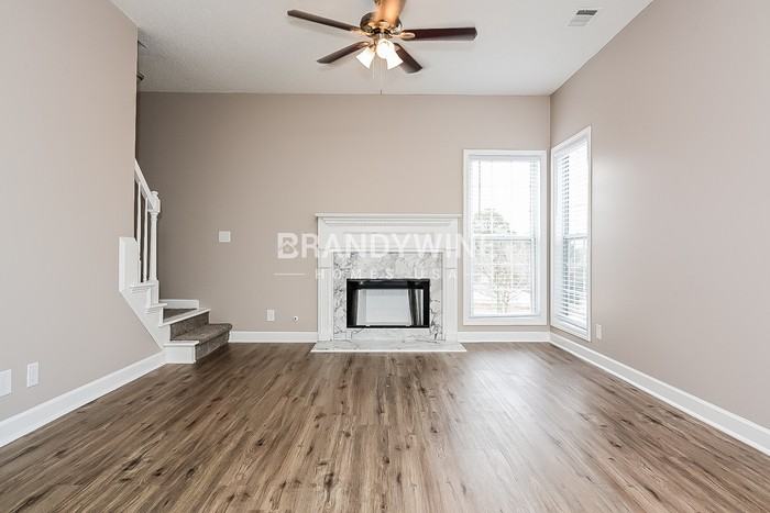 257 Baldwin Ct - Photo 4 of 21