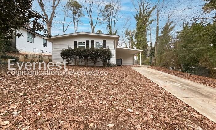 3024 Pasadena Dr