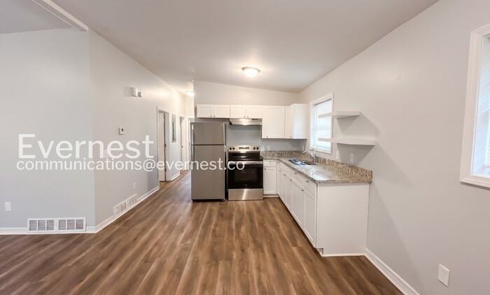 3024 Pasadena Dr - Photo 2 of 22