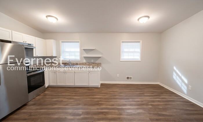 3024 Pasadena Dr - Photo 4 of 22