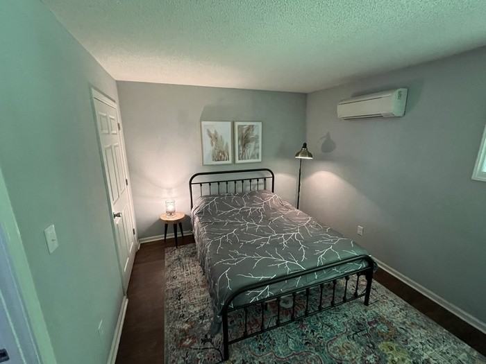 106 Wilshire Ave Sw #1 - Photo 3 of 20