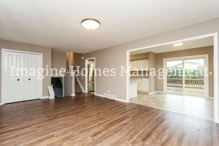 5634 Young Rd - Photo 7 of 16