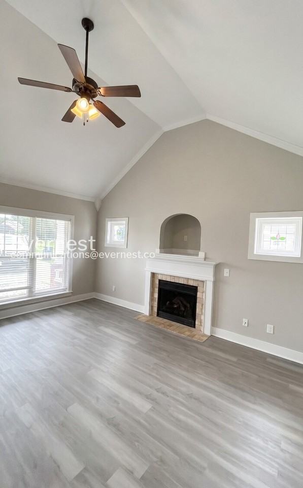 192 Stonecreek Pl - Photo 5 of 22
