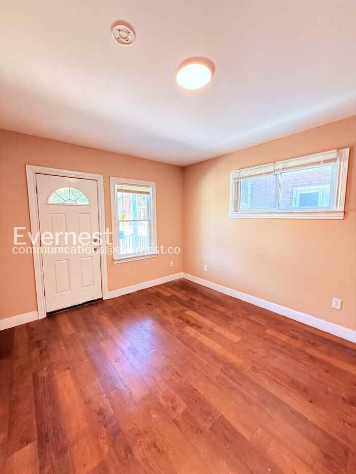 2488 Woodmere St - Photo 2 of 25
