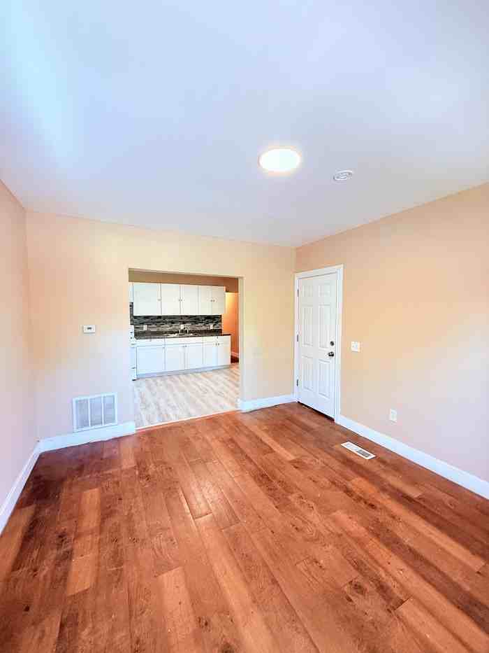 2488 Woodmere St - Photo 5 of 25