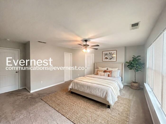 5298 Hanover St - Photo 5 of 23