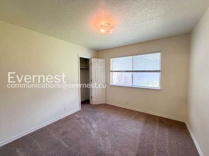 202 Tamara Dr #B - Photo 6 of 14