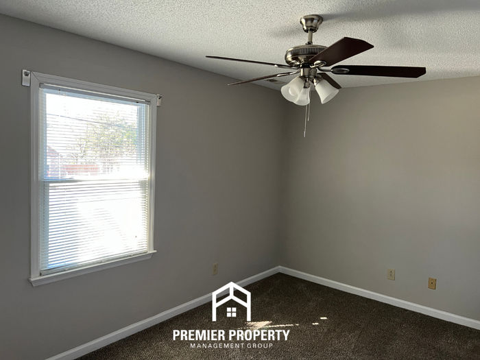 112 Eva Ct - Photo 7 of 18