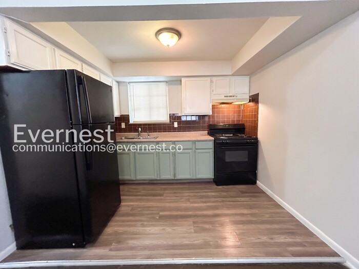 6102 Saint Paul Pl - Photo 3 of 20