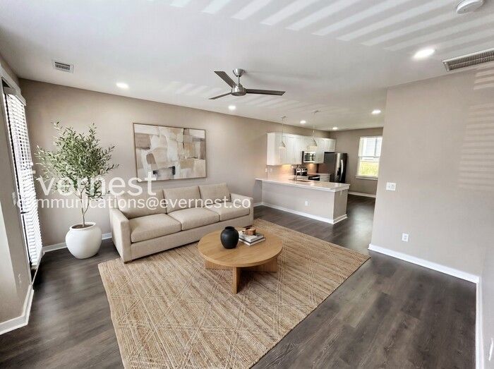 308 Jeffries Way - Photo 4 of 23