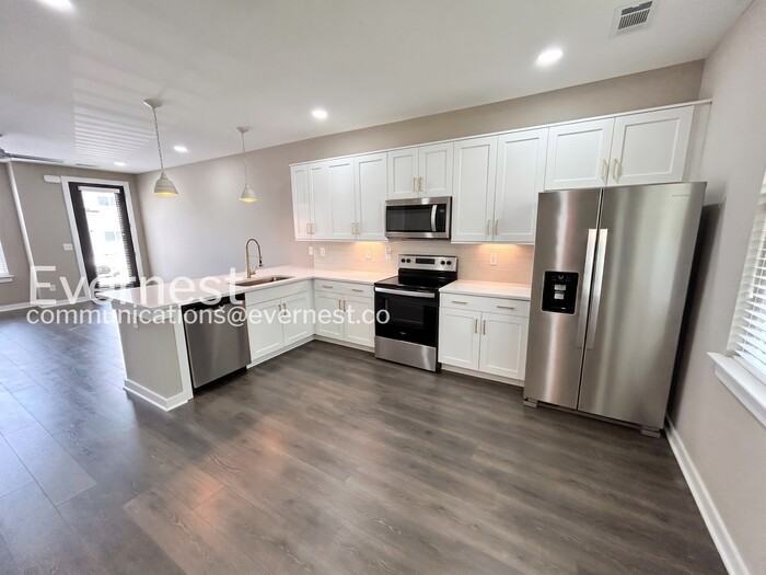 308 Jeffries Way - Photo 6 of 23