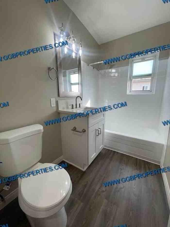 8168 Orangewood Ave #6 - Photo 6 of 7